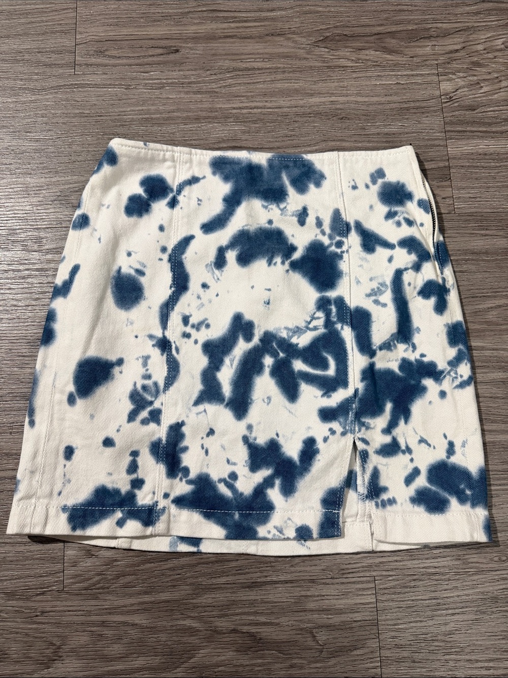 PacSun  women White and Navy Tie-Dye A-Line Mini Skirt Sz 24